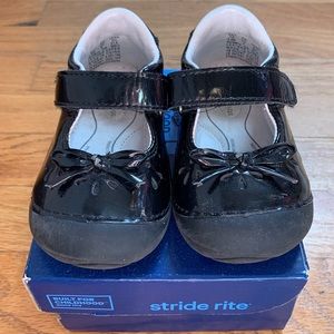 Stride Rite shoes Mary Jane Black Patent Leather
